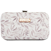 Manikúra White leaves