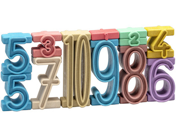 Číselná věž v Montessori barvách