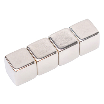 Magnety super silné černé 27mm 6ks